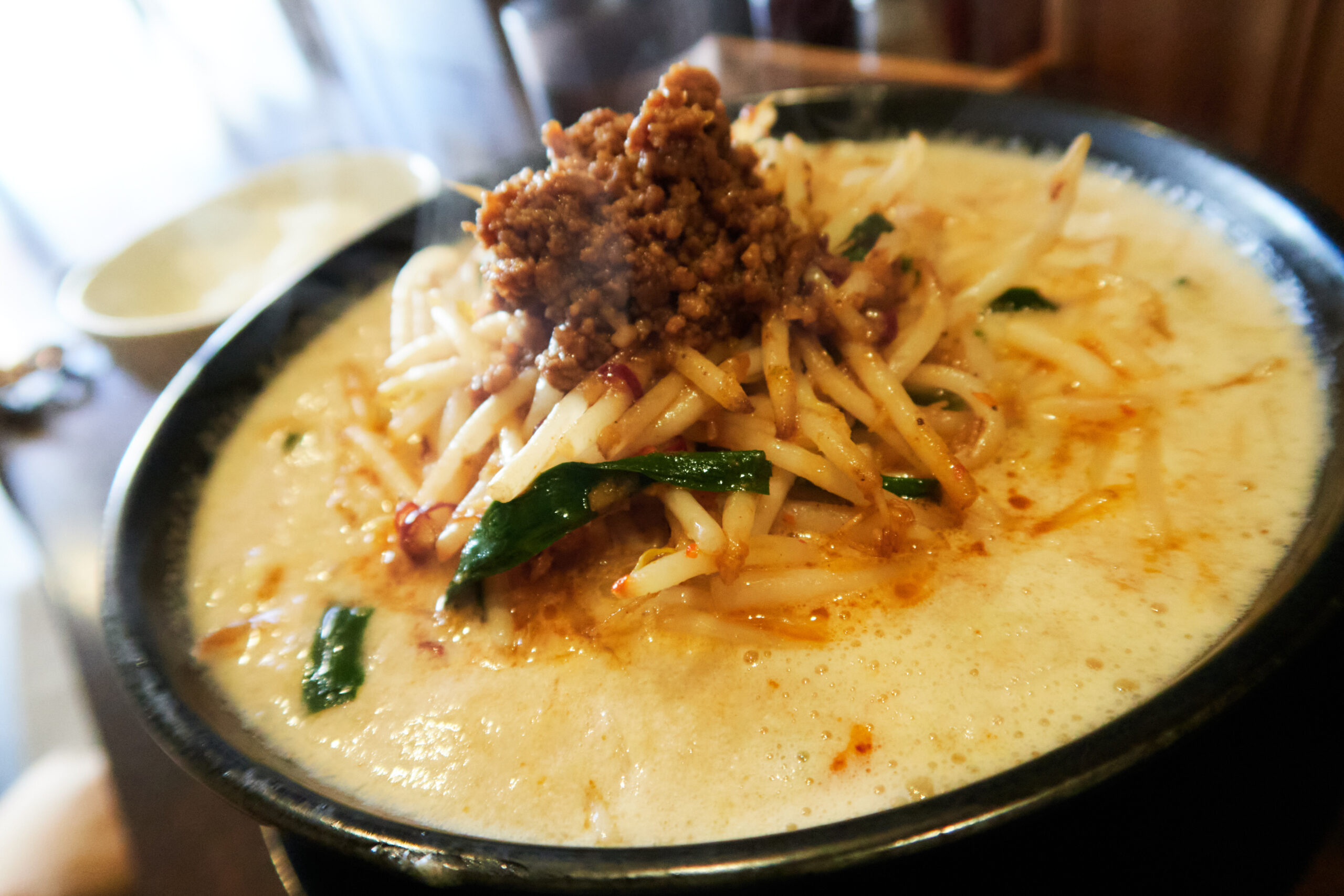 【グルメ】旨辛で元気になれる！台湾ラーメン鳴子飯店に行ってきました@緑区