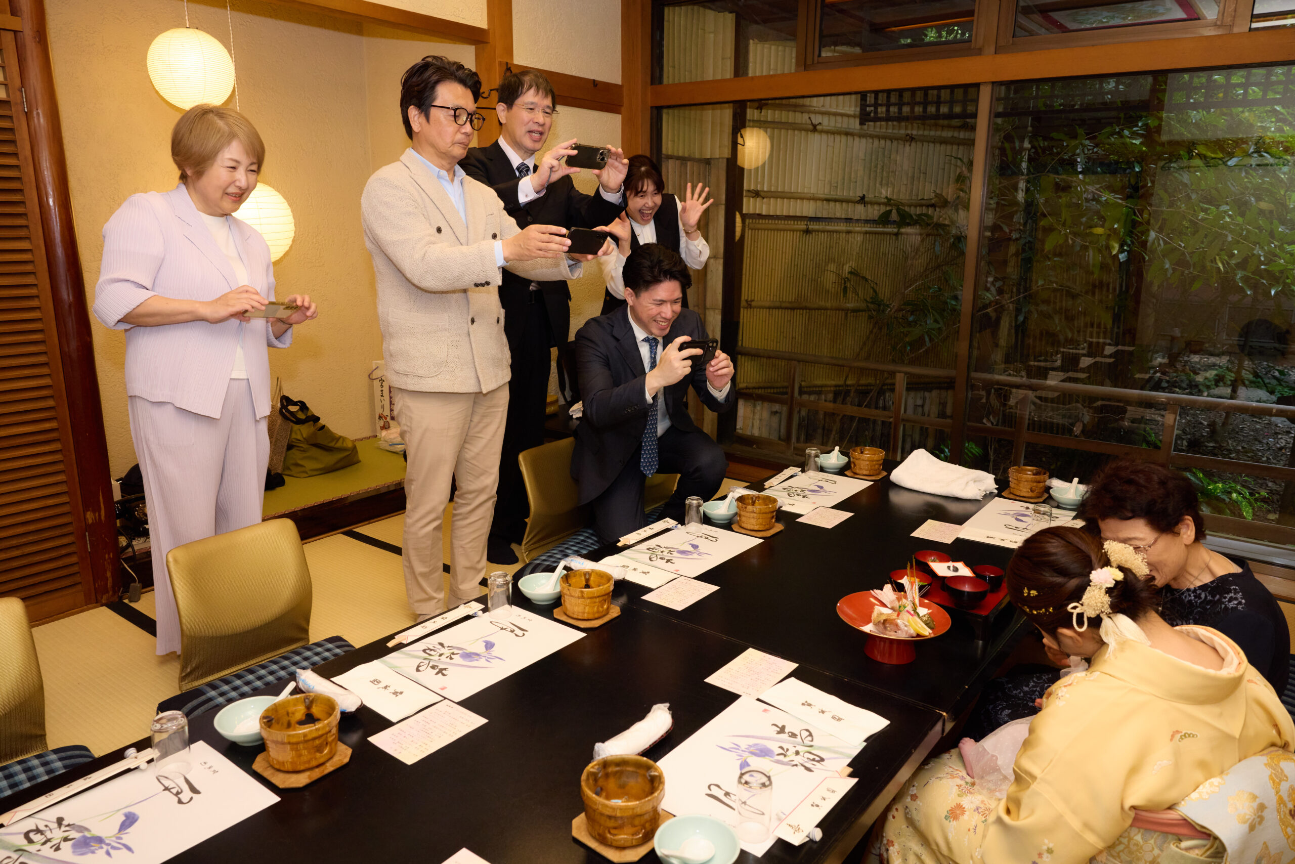 【賀城園撮影プラン】お食い初めでみんな笑顔になる